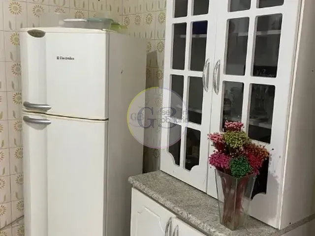 Apartamento 2 quartos e 1 banheiro, à venda ou para alugar, no bairro Centro em Pelotas