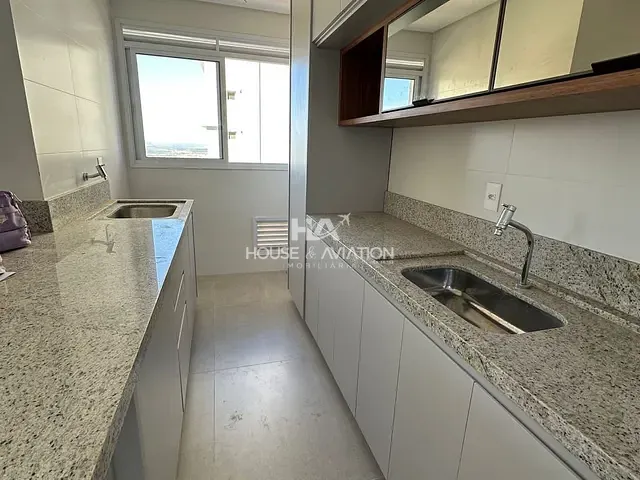 Apartamento 3 quartos e 4 banheiros, à venda, no bairro Park Lozandes em Goiânia