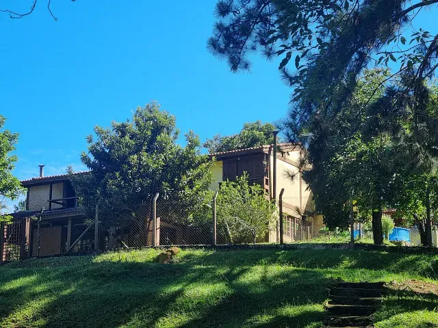 Sítio com 40000m² 4 quartos e 5 banheiros, à venda, no bairro Chácara Santa Mônica em Vargem Grande Paulista