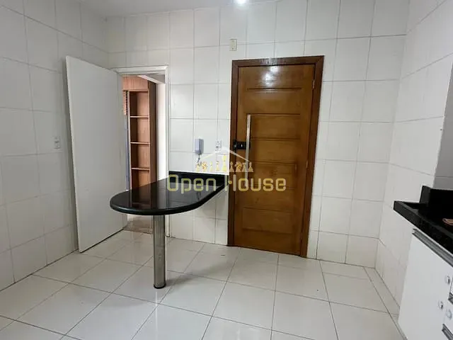 Apartamento 2 quartos e 1 banheiro, à venda, no bairro Jardim Amália em Volta Redonda