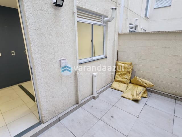 Apartamento com 70m² 2 quartos e 1 banheiro, para alugar, no bairro Vila São Paulo em Mogi das Cruzes