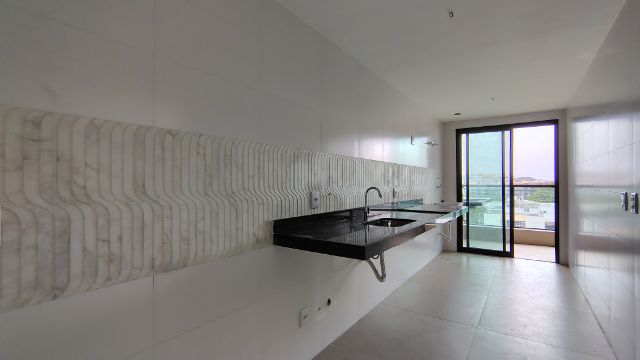 Apartamento 3 quartos e 2 banheiros, à venda, no bairro Algodoal em Cabo Frio