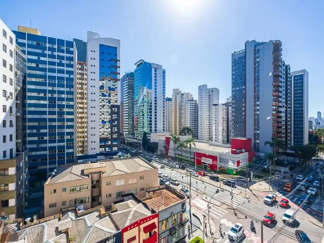 Apartamento 1 quarto e 1 banheiro, à venda, no bairro Batel em Curitiba