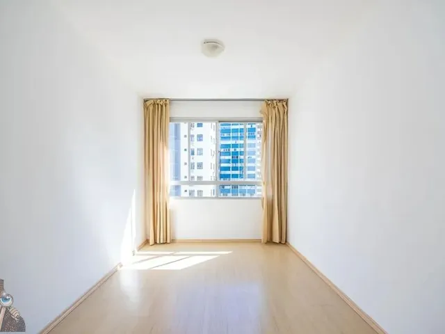 Apartamento 1 quarto e 1 banheiro, à venda, no bairro Batel em Curitiba