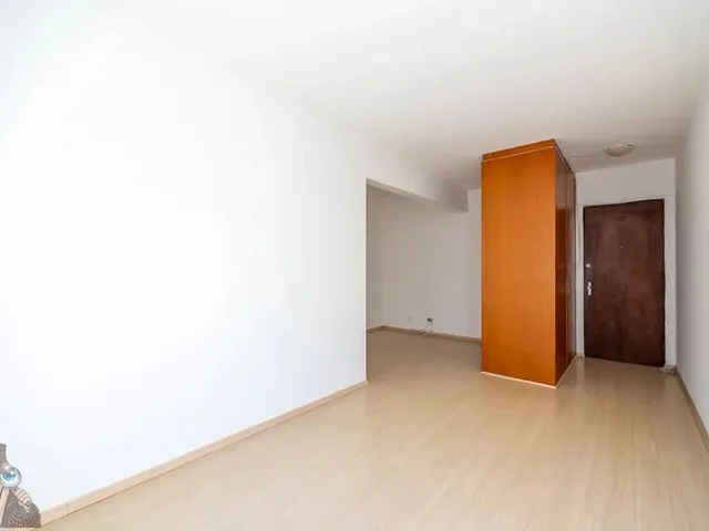 Apartamento 1 quarto e 1 banheiro, à venda, no bairro Batel em Curitiba