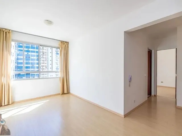 Apartamento 1 quarto e 1 banheiro, à venda, no bairro Batel em Curitiba