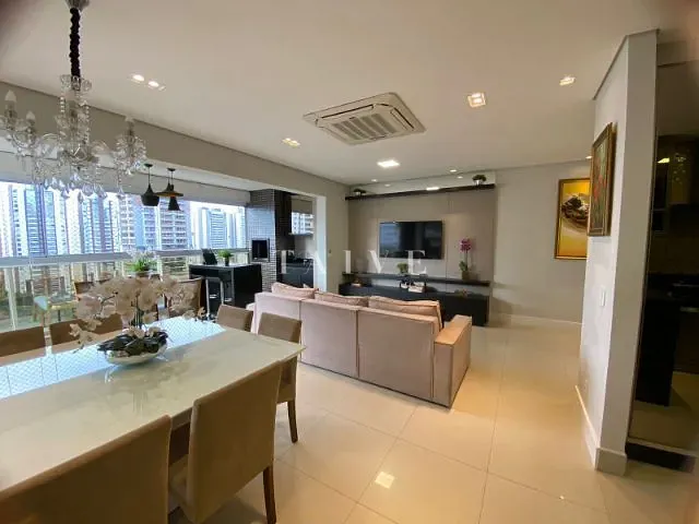 Apartamento com 211m² 3 quartos e 3 banheiros, à venda, no bairro Santa Rosa em Londrina