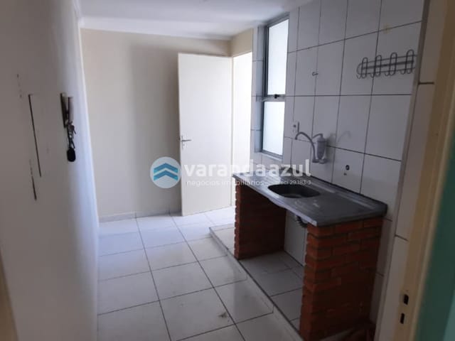 Apartamento 2 quartos e 1 banheiro, para alugar, no bairro Jardim Marica em Mogi das Cruzes