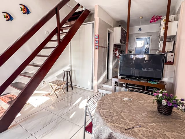 Apartamento com 51m² 1 quarto e 1 banheiro, à venda, no bairro Palmeiras em Cabo Frio