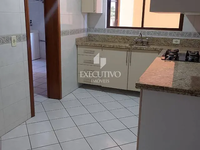 Apartamento com 203m² 3 quartos e 1 banheiro, à venda ou para alugar, no bairro Centro em Arroio Do Meio
