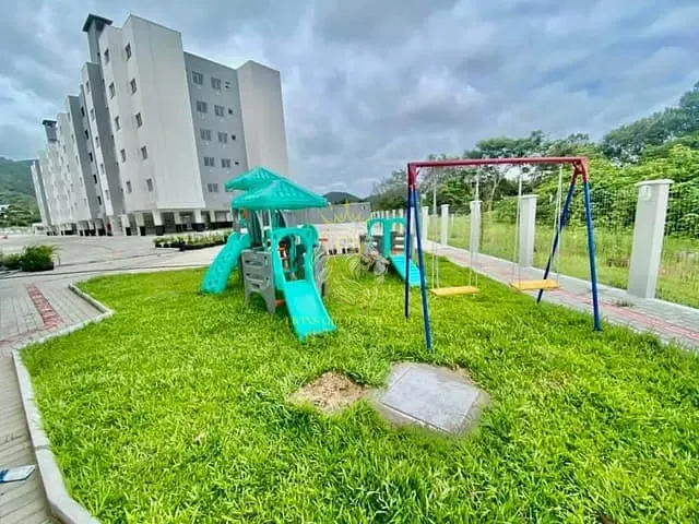 Apartamento 2 quartos e 1 banheiro, à venda, no bairro Cedro em Camboriú