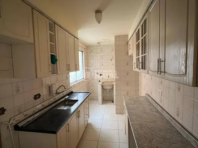 Apartamento com 103m² 3 quartos e 1 banheiro, à venda, no bairro Parque Jamaica em Londrina