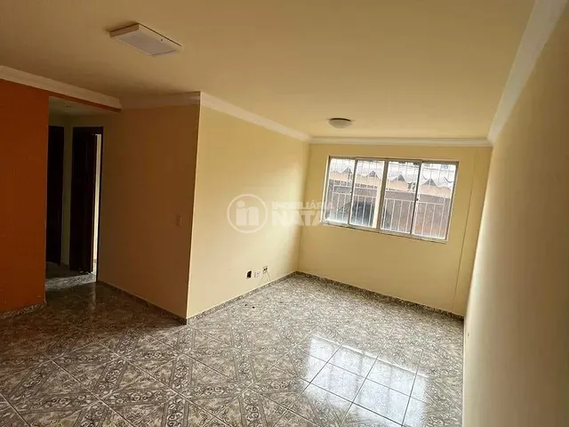Apartamento com 103m² 3 quartos e 1 banheiro, à venda, no bairro Parque Jamaica em Londrina