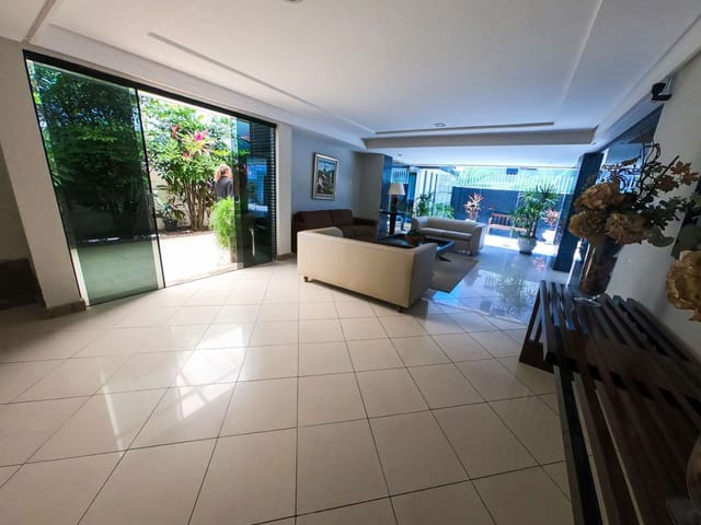 Apartamento 4 quartos e 1 banheiro, à venda, no bairro Cabo Branco em João Pessoa