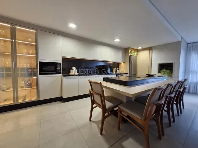 Apartamento com 105m² 2 quartos e 3 banheiros, à venda, no bairro Boa Vista em Curitiba