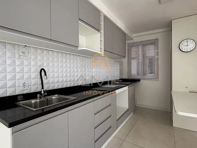 Apartamento 2 quartos e 1 banheiro, à venda, no bairro São Gonçalo em Pelotas