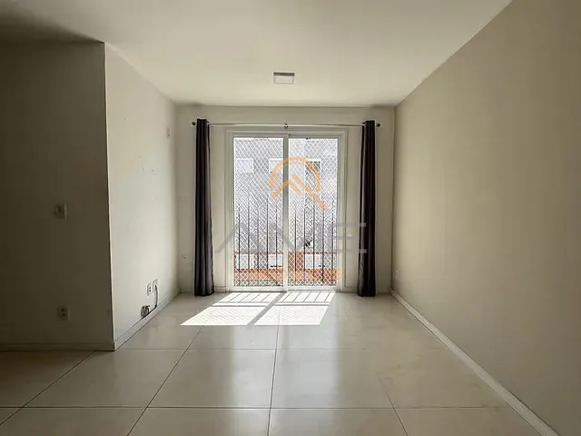 Apartamento 2 quartos e 1 banheiro, à venda, no bairro São Gonçalo em Pelotas