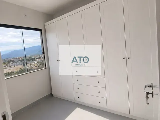 Apartamento 2 quartos e 1 banheiro, para alugar, no bairro PRAÇA em Tijucas