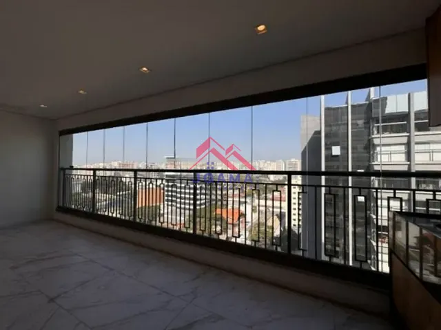Apartamento 3 quartos e 3 banheiros, à venda ou para alugar, no bairro Moema em São Paulo