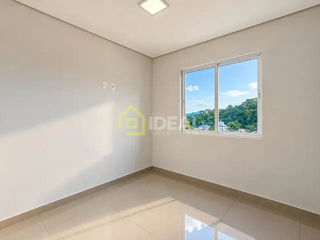 Apartamento 2 quartos e 2 banheiros, para alugar, no bairro Centro em Concórdia