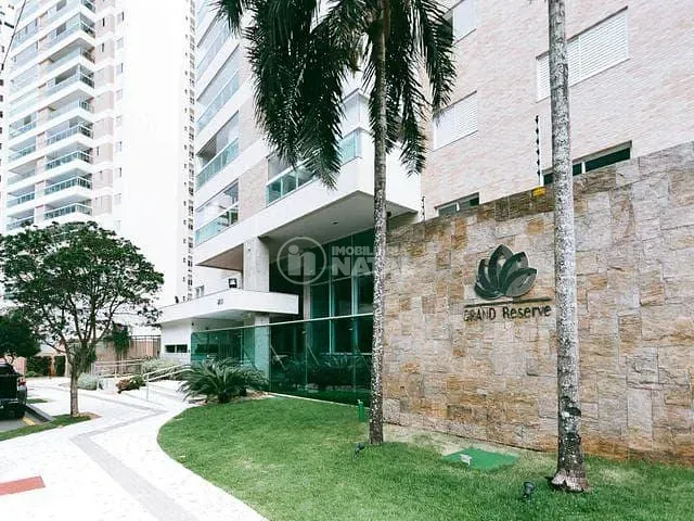 Apartamento com 230m² 3 quartos e 2 banheiros, à venda, no bairro Jardim Londrilar em Londrina