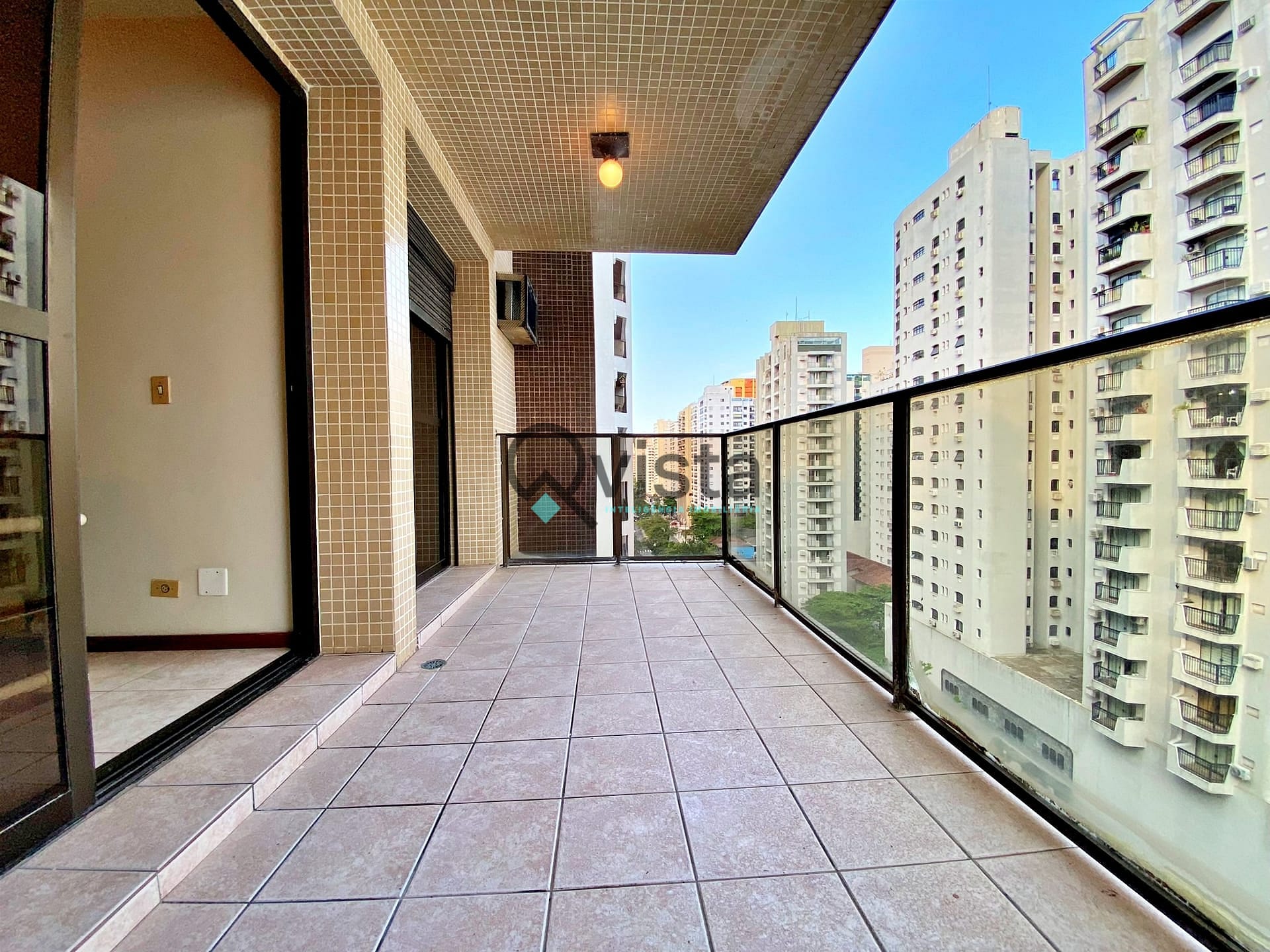 Apartamento à venda com 2 quartos, 90m² - Foto 1