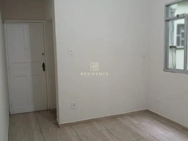 Apartamento com 360m² 2 quartos e 1 banheiro, à venda, no bairro Aterrado em Volta Redonda