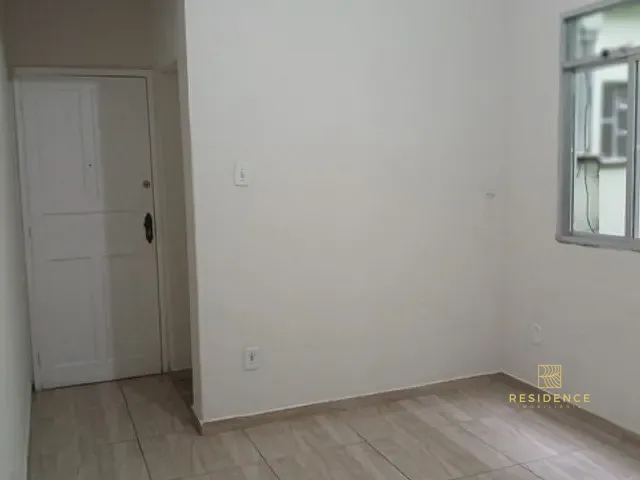 Apartamento com 360m² 2 quartos e 1 banheiro, à venda, no bairro Aterrado em Volta Redonda