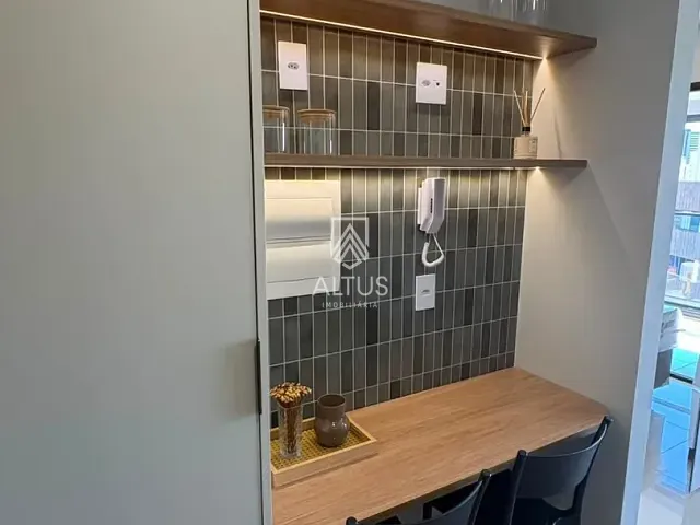 Apartamento 1 quarto e 1 banheiro, à venda, no bairro Graça em Salvador