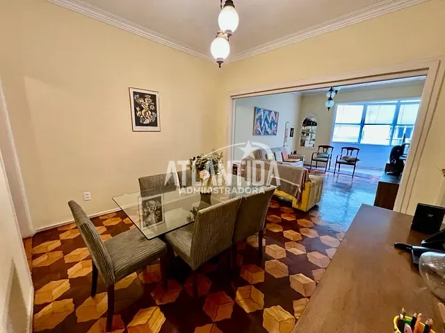 Apartamento com 147m² 3 quartos e 2 banheiros, à venda, no bairro Copacabana em Rio de Janeiro