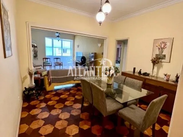Apartamento com 147m² 3 quartos e 2 banheiros, à venda, no bairro Copacabana em Rio de Janeiro