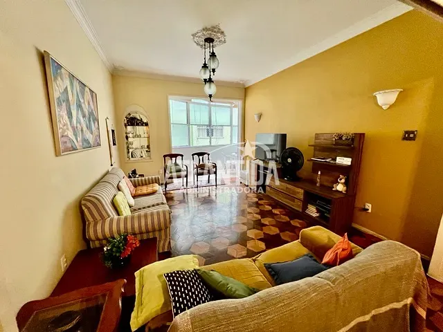 Apartamento com 147m² 3 quartos e 2 banheiros, à venda, no bairro Copacabana em Rio de Janeiro