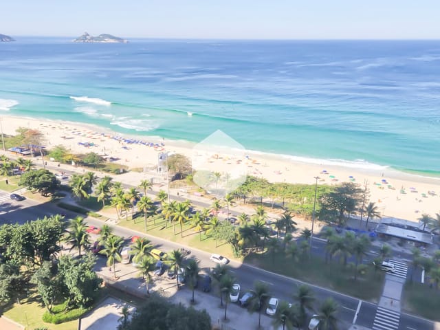 Apartamento com 310m² 4 quartos e 3 banheiros, à venda, no bairro Barra da Tijuca em Rio de Janeiro
