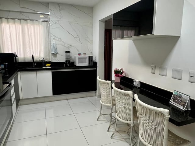 Apartamento com 168m² 3 quartos e 5 banheiros, à venda, no bairro Duque de Caxias em Cuiabá