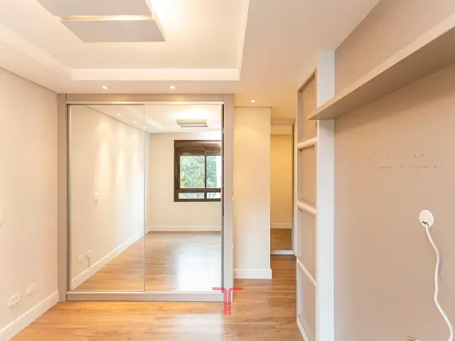 Apartamento com 150m² 3 quartos e 2 banheiros, para alugar, no bairro Mossunguê em Curitiba
