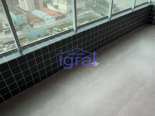 Apartamento 2 quartos e 2 banheiros, à venda, no bairro Caiçara em Praia Grande