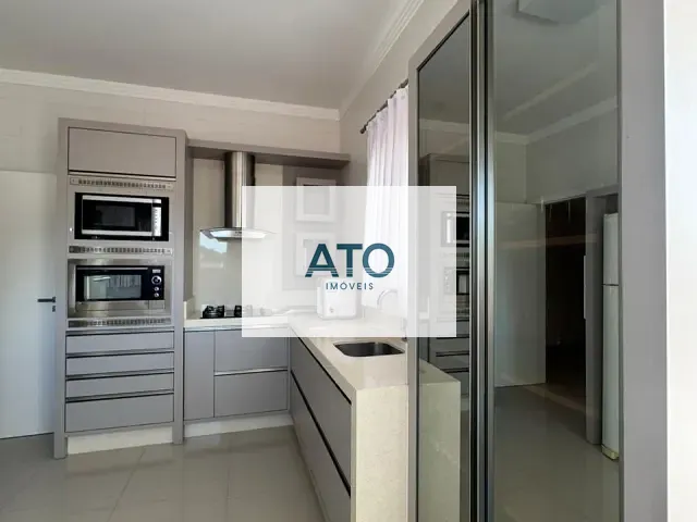 Apartamento 2 quartos e 2 banheiros, para alugar, no bairro Centro em Tijucas