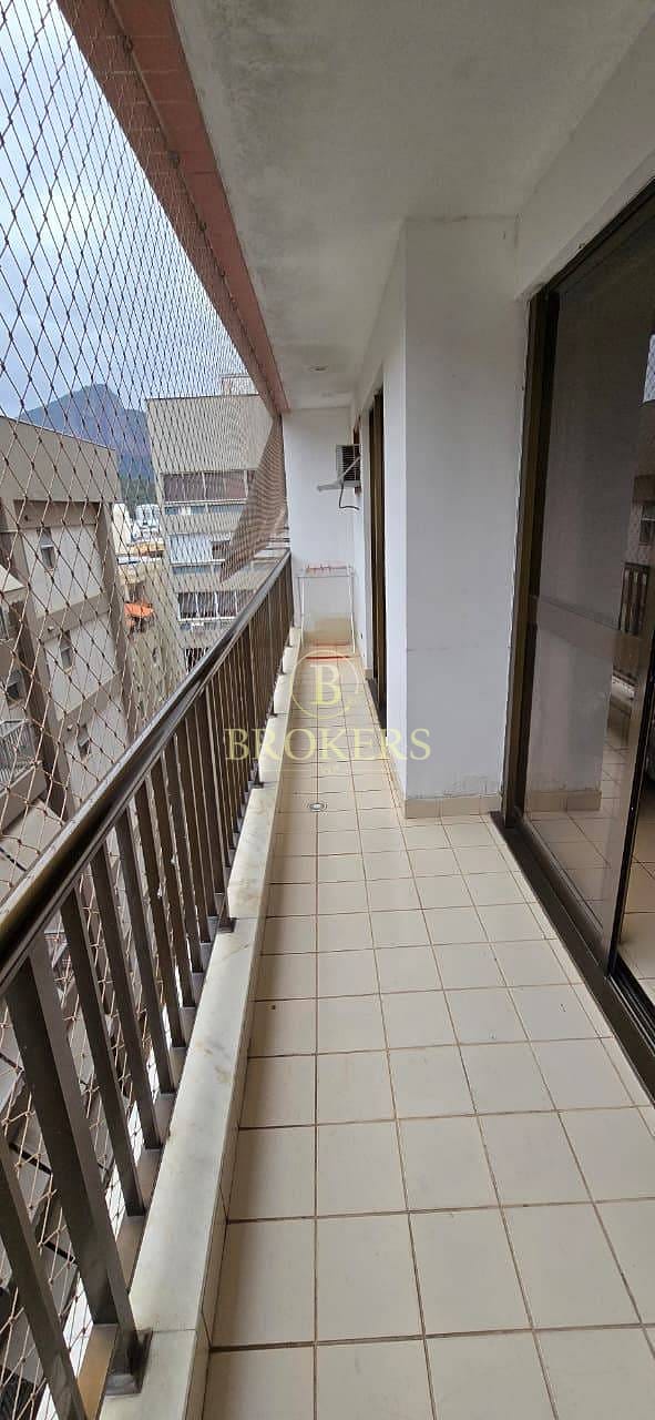 Apartamento totalmente mobiliado para locação, Rua Barão da Torre - Ipanema. Varanda,  2 suítes - 1 vaga. 72 m². Condomínio com infra total.