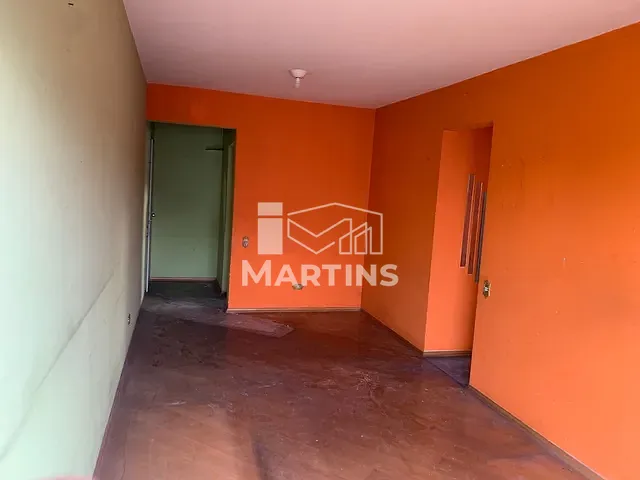 Apartamento 2 quartos e 1 banheiro, para alugar, no bairro Jardim Santo Antônio em São Paulo