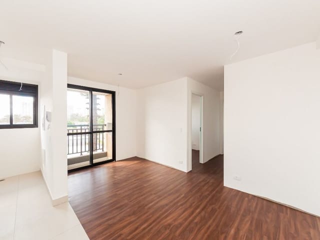 Apartamento 2 quartos e 1 banheiro, para alugar, no bairro Ecoville em Curitiba