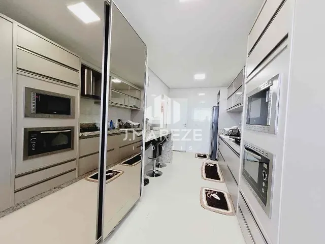 Apartamento 3 quartos e 2 banheiros, à venda, no bairro Centro em Rua Lapa
