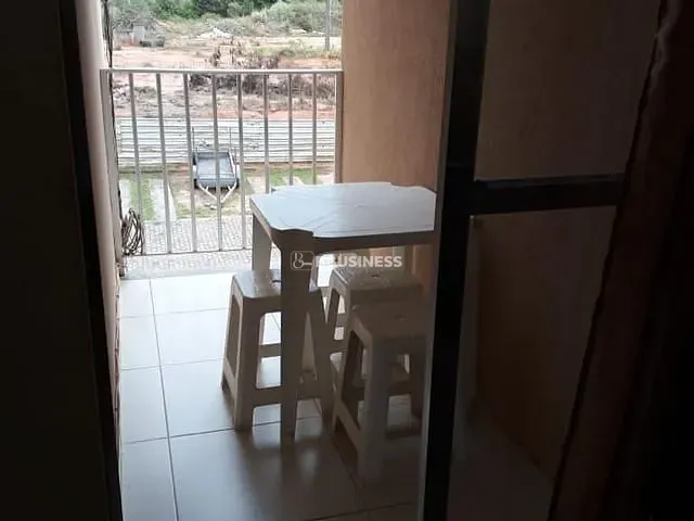 Apartamento 2 quartos e 1 banheiro, à venda, no bairro parque das flores em Casimiro de Abreu
