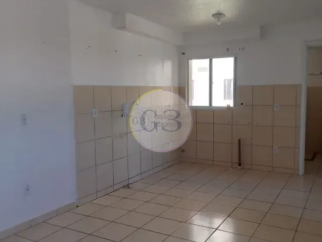 Apartamento 2 quartos e 1 banheiro, para alugar, no bairro Areal em Pelotas