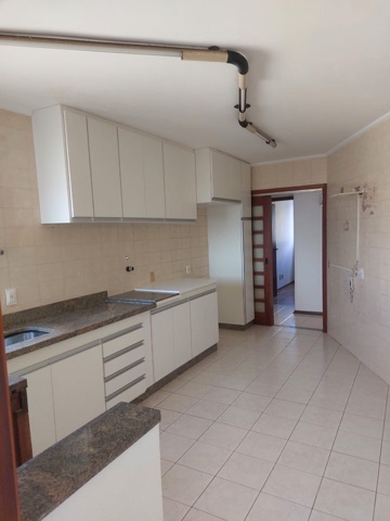 Apartamento 3 quartos e 2 banheiros, à venda, no bairro Vila Vianelo em Jundiaí