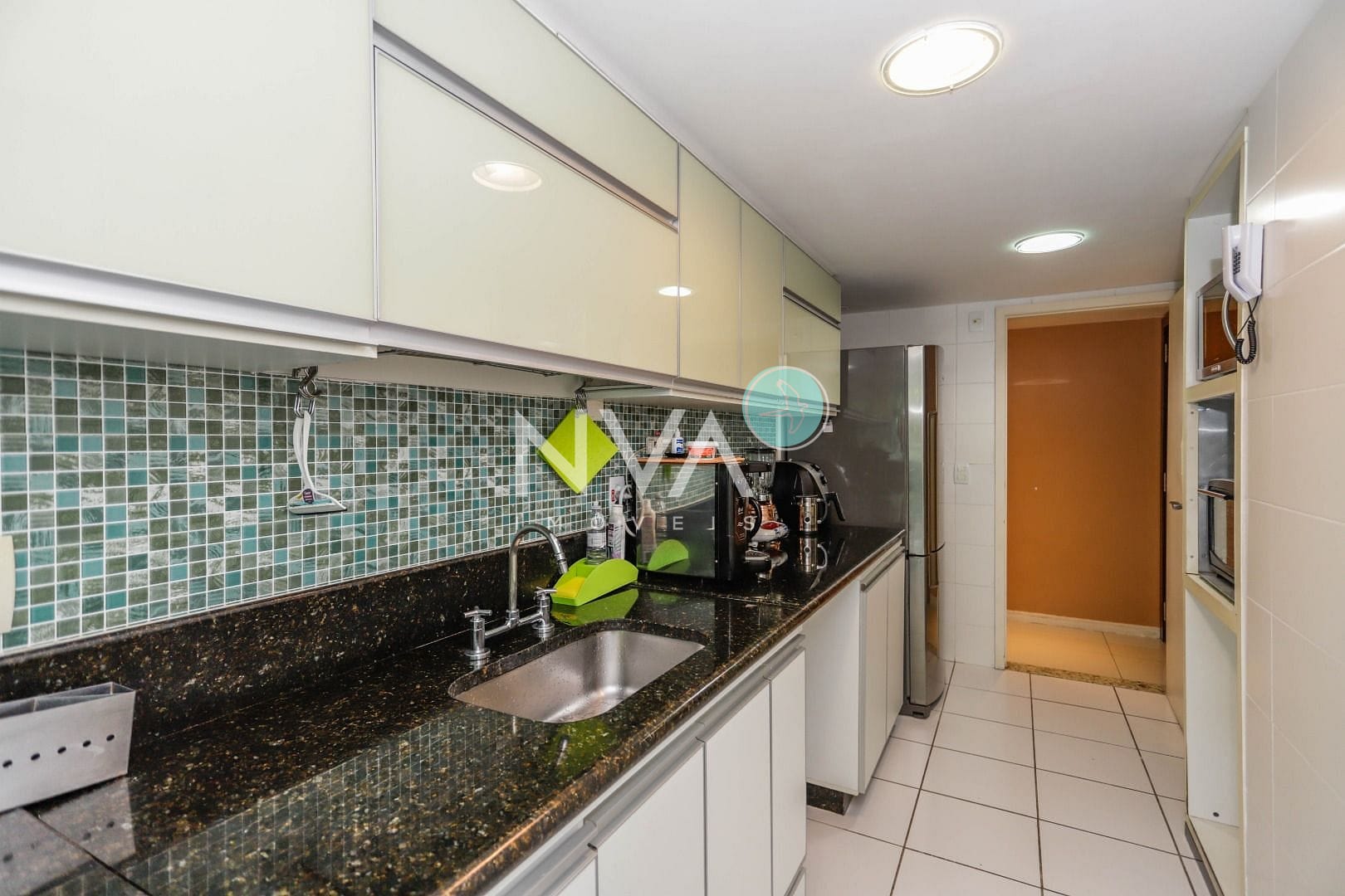 Apartamento para alugar com 3 quartos, 122m² - Foto 9