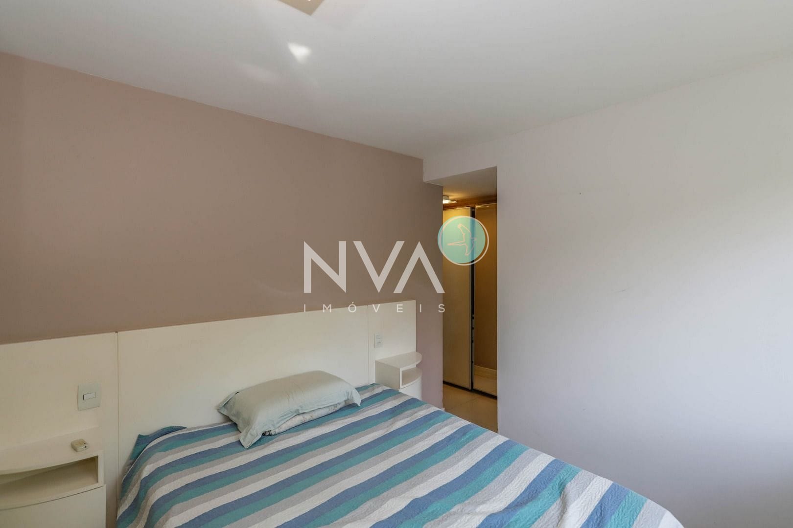 Apartamento para alugar com 3 quartos, 122m² - Foto 12