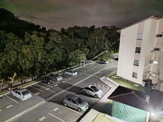 Apartamento 2 quartos e 2 banheiros, à venda, no bairro Roma em Volta Redonda