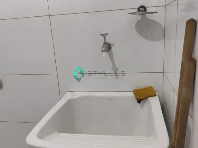 Apartamento 1 quarto e 1 banheiro, para alugar, no bairro Centro em Rio de Janeiro