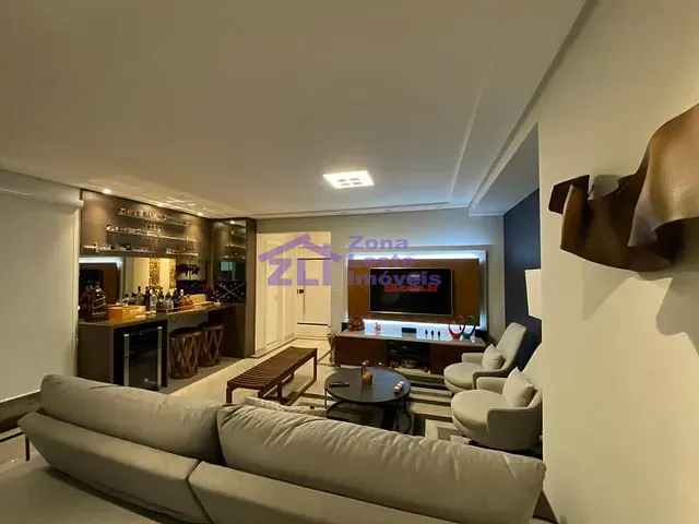 Apartamento com 170m² 4 quartos e 1 banheiro, à venda, no bairro Vila Regente Feijó em São Paulo