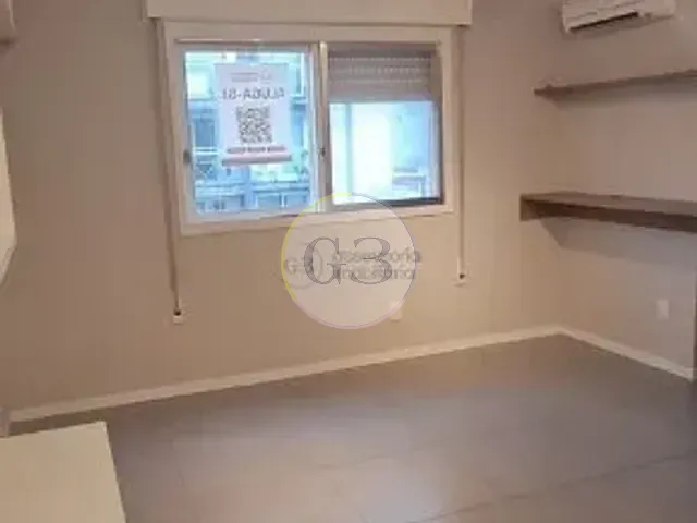 Apartamento 2 quartos e 1 banheiro, para alugar, no bairro Centro em Pelotas